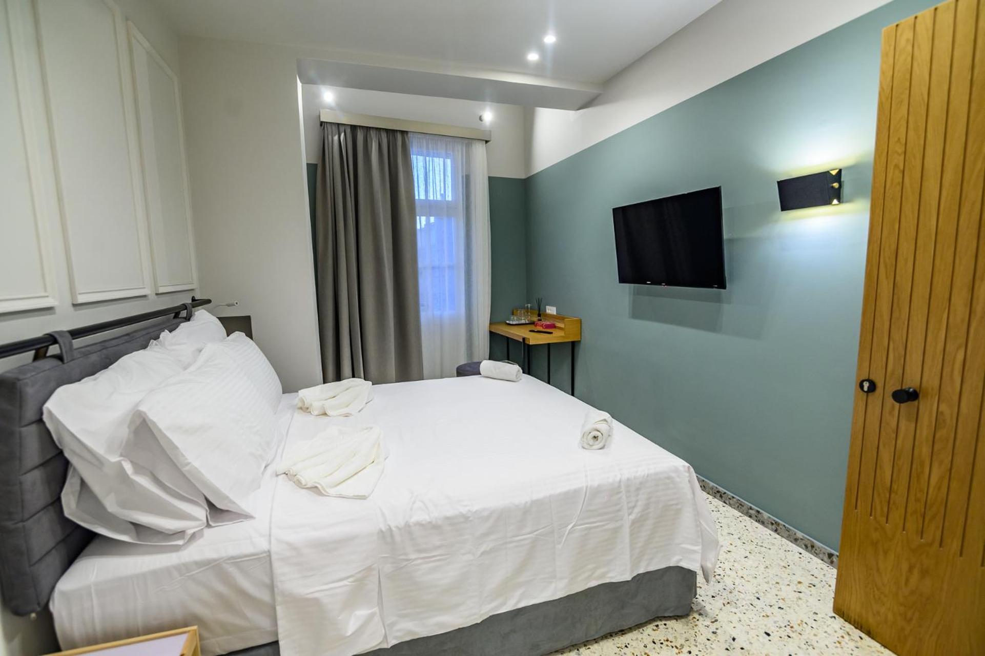 Belle Athenes - Luxury Rooms At Monastiraki Railway Station Экстерьер фото
